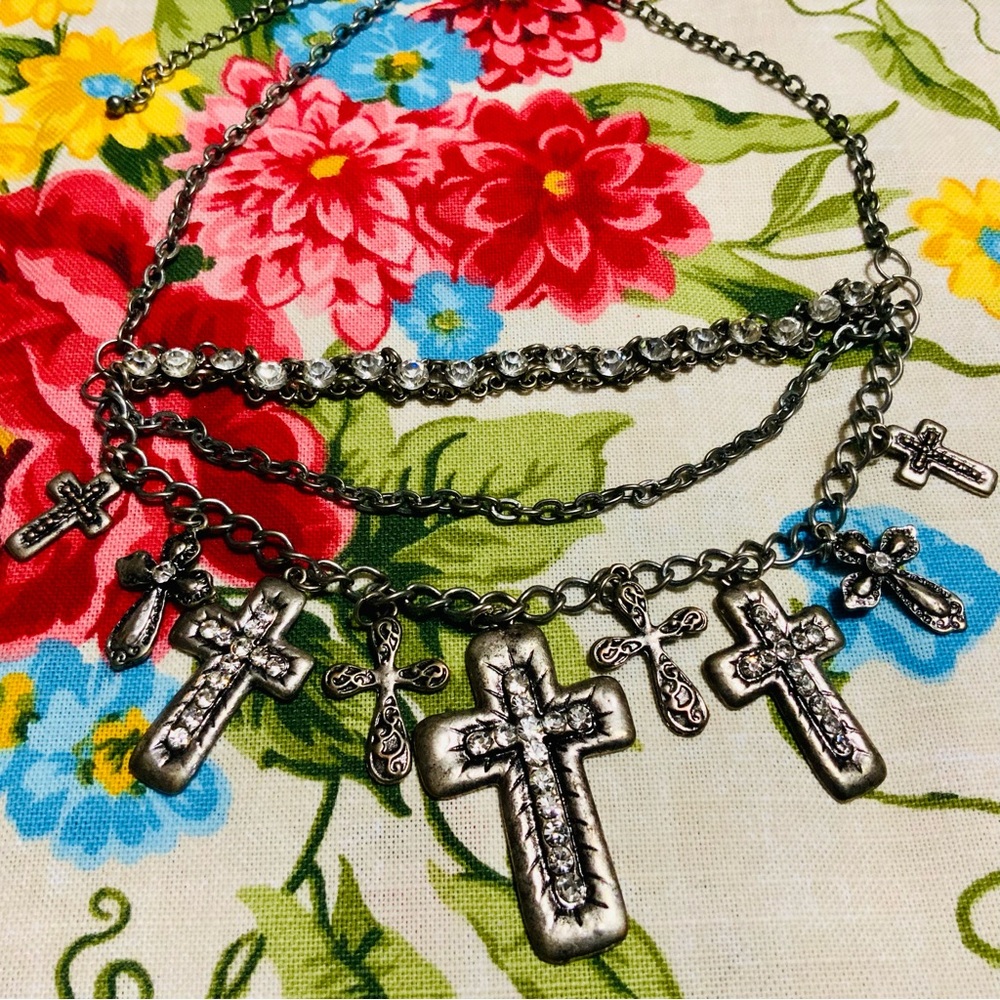 Goth style cocker with multi chain necklace - Picture 5 of 10